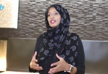 (DAAWO) Shugri Calow oo u sharaxan guddoonka deegaan King County Gobolka Washington oo Minnesota lagu soo dhaweeyay + (MUUQAAL).