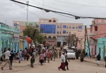 Naftii Halige weeraray maqaayad dad shacab ah ku sugnaayeen oo ku taalo Baydhabo