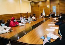 Wasiirka Wasaaradda Ganacsiga oo warbixin ka dhagaystay mas’uuliyiinta wasaaradda