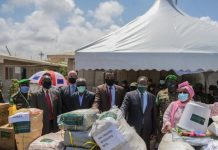 AMISOM oo raashin iyo agab kale ku wareejisay Wasaarada gargaarka Soomaaliya