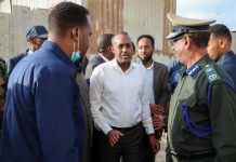 Ra’iisul wasaare Rooble oo kormeeray furista wadooyinkii ku xirmay Khalalaasihii Muqdisho.