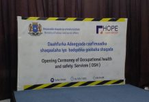 Muqdisho oo laga daah-furay Adeega caafimaadka shaqaalaha iyo bad-qabka goobaha shaqada