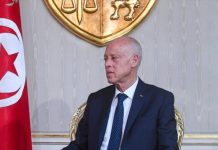 Madaxweynaha Tunisiya oo ku baaqay wada hadalo lagu xalinayo khilaafka siyaasaddeed ee dalkiisa