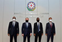 Safiirka DFS u fadhiya Turkiga oo la kulmay Wasiirka Arrimaha Dibadda Azerbaijan