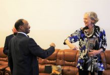 Wasiirka Maaliyadda XFS oo kulan la qaatay safiirka Norway ee Soomaaliya