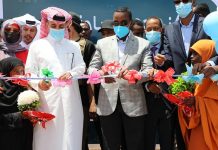 Guddoomiyaha G/B Ahna duqa Muqdisho oo xariga ka jaray Xarunta Hooyada iyo Dhalaanka Degmada Dharkeenley.