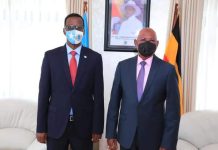Safiirka Soomaaliya ee Uganda oo la kulmay wasiirka Arrimaha Dibadda Uganda