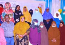 Guddiga Xaqiijinta Qoondada Haweenka ee doorashada oo kulan la qaatay ururada haweenka Gaalkacyo