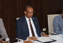 Wasiirka Gaashaandhigga oo Muqdisho shir uga furay guddi ka soo shaqeynaya ka bixitaanka AMISOM ee Soomaaliya