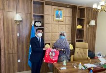 Wasiirka Wasaaradda Caafimaadka XFS oo la kulantay safiirka dalka China u fadhiya Soomaaliya