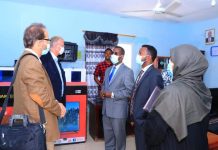 Safiirka Switzerland ee Soomaliya oo booqasho ku tegay wasaaradda caafimaadka Puntland