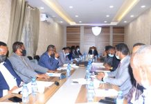 Wasiirka Amniga oo shir guddoomiyay Shirka Toddobaadlaha ee Hay’adda Socdaalka iyo Jinsiyadda Soomaaliya