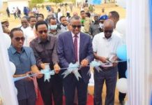 Wasiirka Gaadiidka iyo Duulista Hawada Soomaaliya oo xariga ka jiray qeybta terminaalka garoonka diyaaradaha Magaalada Baladweyne.