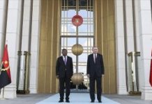 Madaxweynaha Turkiga oo booqasho ku maraya dalal ka tirsan Afrika