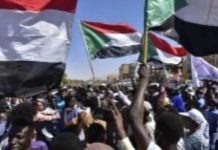 Dad mudaaharadayaal ah oo lagu dilay Suudaan 2 Saacadood ka hor