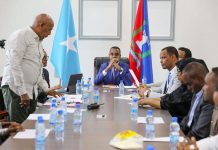 Guddoomiyaha Gobolka Banaadir oo shir gudoomiyay kulan looga hadlayay dakhli Kordhinta Dowlada Hoose.