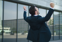 WAA IN AAD GUULO KA GAARI KARTAA DHANKA DHAQAALAHA.