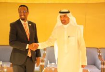 Wasiirka Shaqada iyo Arrimaha Bulshada oo la kulmay dhiggiisa Boqortooyada Sacuudiga