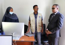 Guddoomiyaha gobolka Banaadir oo kormeeray xarunta waaxda Caafimaadka ee dowlada hoose Xamar