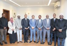 Wasiirka Howlaha guud iyo madax kale oo booqday safaaradda Soomaaliya ee Masar