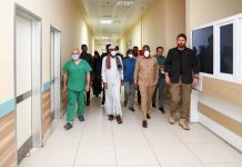 RW Rooble oo isbitaalka ku booqday Afhayeenka Xukuumadda Soomaaliya