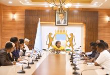 Guddiga Gurmadka Abaaraha oo gargaar lacageed oo loogu tala galay dadka abaaruhu saameeyeen ku wareejiyay Dowlad-goboleedyada dalka