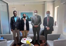 Dowladda Soomaaliya iyo Safiirka Sweden oo ka hadlay tayeynta adeegyada garsoorka ee dalka