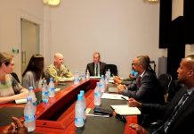 Wasiirka Gaashaadhigga XFS oo kulan la qaatay ku-simaha Safaaradda Mareykanka ee Soomaliya