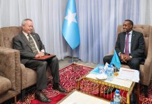 Ra’iisul Wasaare Rooble oo kulan la qaatay Safiirka Mareykanka ee Soomaaliya