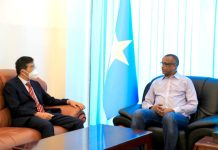 Wasiirka Gaadiidka iyo Duulista Hawadda XFS oo la kulmay Danjiraha Shiinaha.