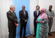 R/Wasaare Rooble iyo Safiirka Mareykanka oo kormeeray goobta loo qorsheeyay doorashada Madaxda dalka