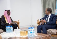 Madaxweyne Xasan Sheekh oo la kulmay safiirrada dowladaha Qadar iyo Sacuudiga u jooga Soomaaliya