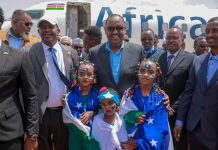 Madaxweyne Deni oo lagu soo dhaweeyay Garoowe