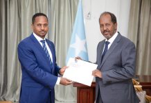 Madaxweyne Xasan Sheekh oo la kulmay Safiiradda dalalka Uganda iyo Itoobiya ee Soomaaliya