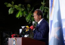 Madaxweyne Xasan Sheekh oo ka qeyb galay xaflad abbaalmarin ah oo loo sameeyay guddiyadii doorashooyinka