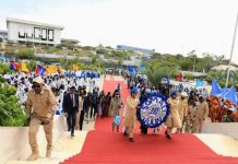 Guddoomiyaha golaha shacabka oo Ubax dhigay Taalada Dhagaxtuur.