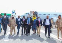 Guddoomiye Aadan Madoobe oo dalka dib ugu soo laabtay