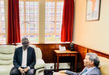 Ergeyga Madaxweynaha JFS ee arrimaha gurmadka abaaraha oo kulan la qaatay Danjiraha Hindiya u fadhiya dalalka soomaaliya iyo Kenya