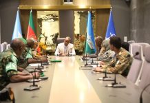 Wasiirka Difaaaca Soomaaliya oo kulan la qaatay saraakiil ka tirsan midowga yurub iyo Midowga Afrika