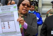 Shacabka Kenya oo saakay u dareeray goobaha cod bixinta