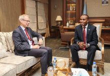 Ra’iisul wasaare Xamsa oo qaabilay safiirka Soomaaliya u fadhiya Sweden