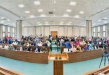 Golaha shacabka oo beri oo codka kalsoonida u qaadaya wasiirada magacaaban