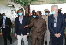 Madaxweyne Xasan Sheekh Oo Booqday Warshadaha Soo Saara Qalabka Ciidamada Uganda