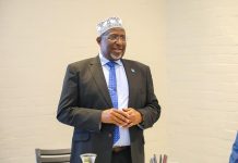 Guddoomiyaha golaha shacabka oo la kulmay guddoonka Jaaliyadda iyo ganacsatada Soomaaliyeed ee Koonfur Afrika+Sawirro