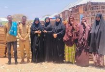 Haweenka ku nool Balad weyne oo garab istaag u muujiyay Ciidanka Xoogga Dalka