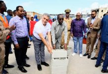 Guddoomiyaha Gobolka Banaadir iyo Madaxa Hey’adda TIKA oo Dhagax dhigay Warshad Wax soo saar oo shaqa Abuur loogu sameeyo Dhalinyarada Soomaaliyeed