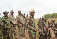 Taliyaha Ciidanka Xoogga oo Kormeeray Difaacyada Ciidanka ee Deegaanka Xawaadleey