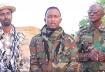 Guddoomiyaha degmada Matabaan oo deeq kala duwan gaarsiiyay degaanka Moqokori