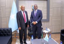 Wasiirka Arrimaha Dibadda Soomaaliya oo xafiiskiisa ku qaabilay Wakiilka Jaamacadda Carabta