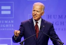 Madaxweynaha Maraykanka oo taageerayaashiisa in ay difaacaan dimoqraadiyada Maraykanka